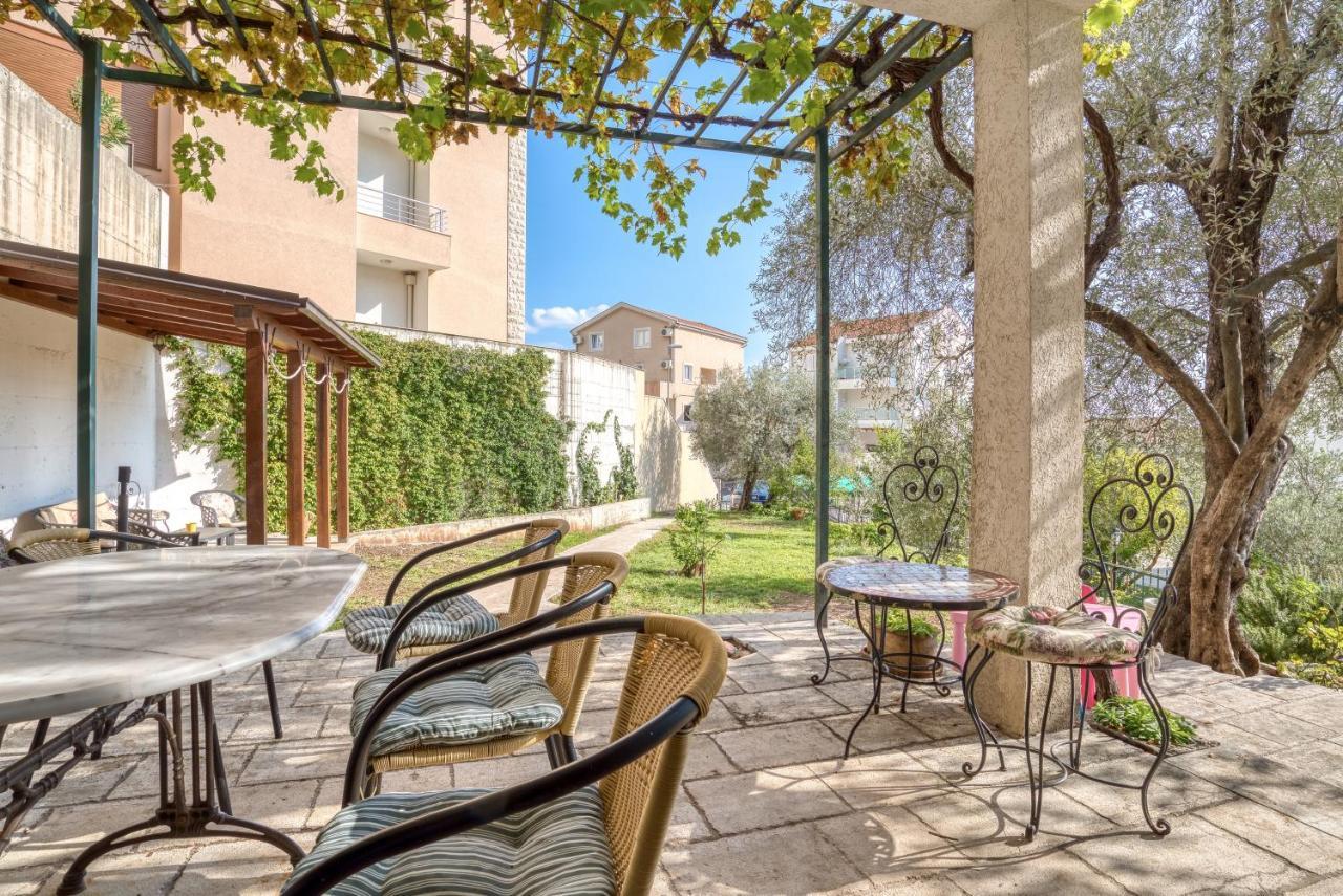 Apartmani Olga Петровац Экстерьер фото