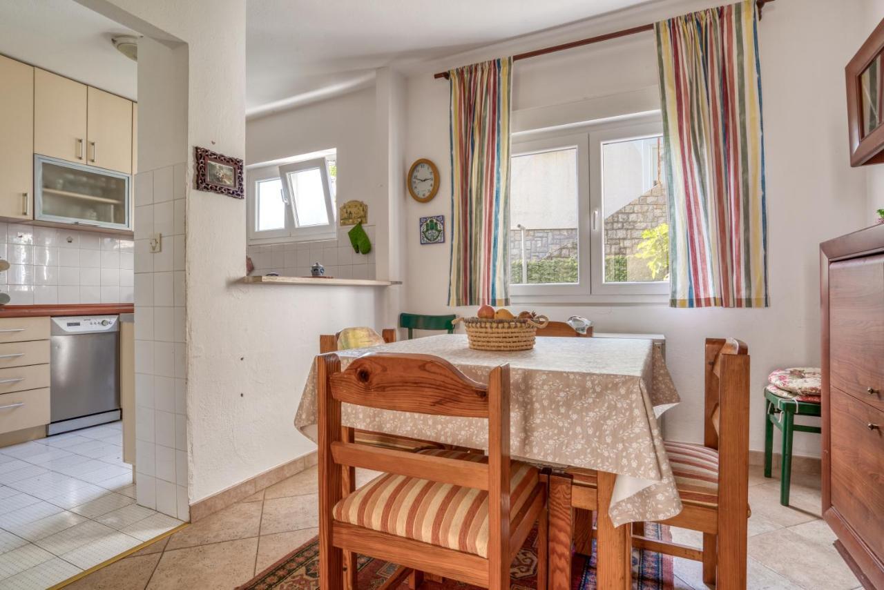 Apartmani Olga Петровац Экстерьер фото