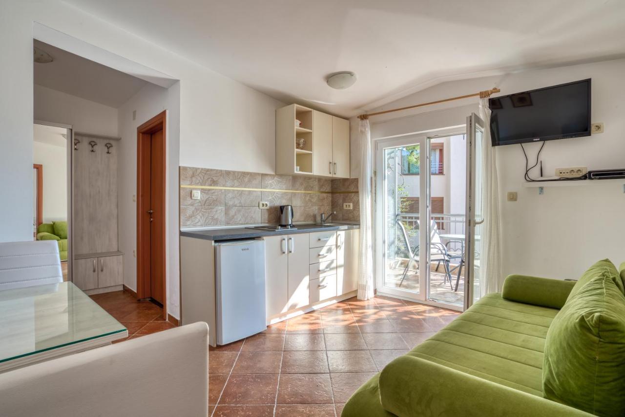 Apartmani Olga Петровац Экстерьер фото