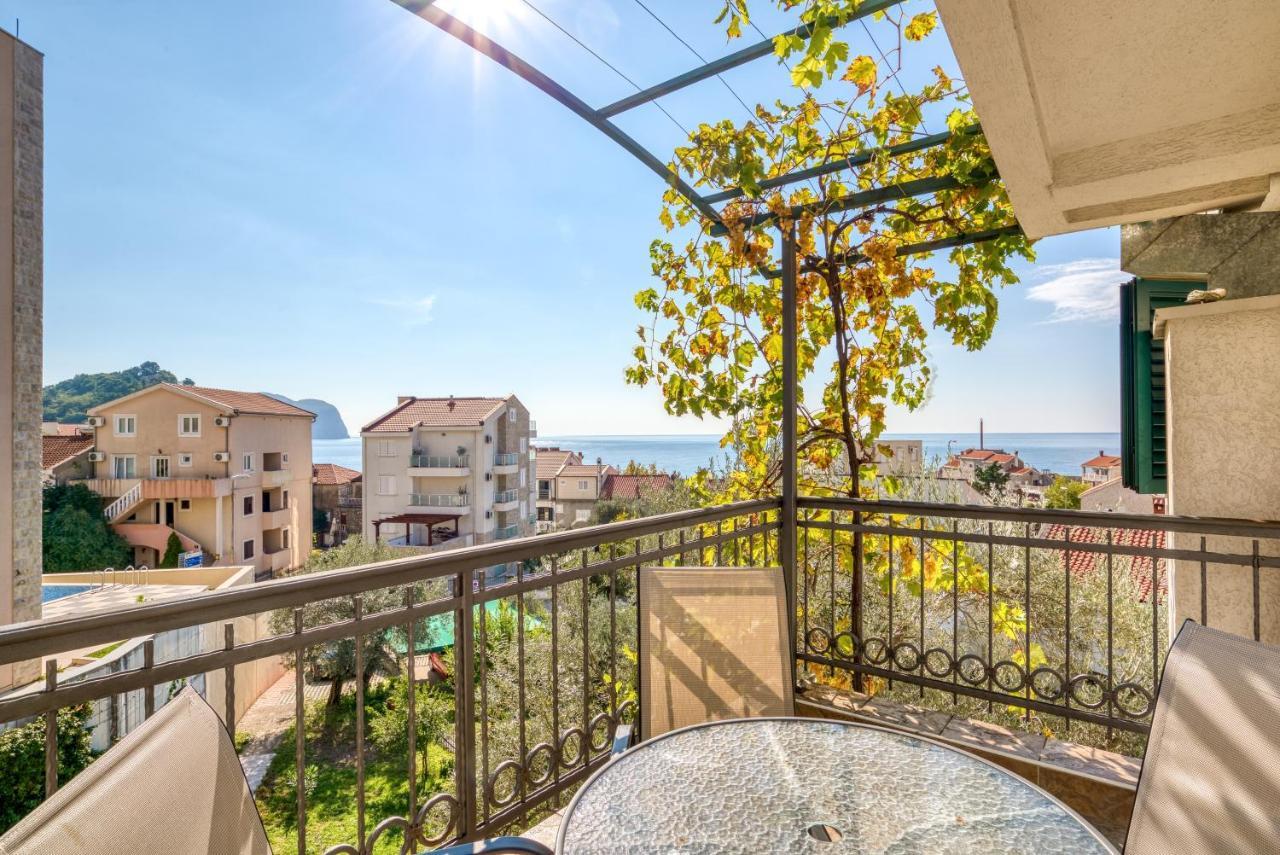 Apartmani Olga Петровац Экстерьер фото