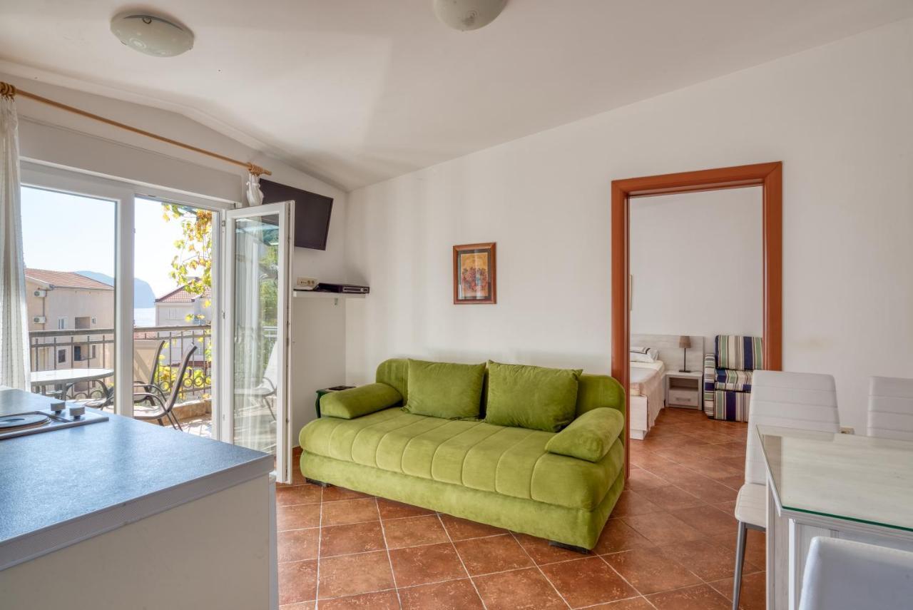 Apartmani Olga Петровац Экстерьер фото